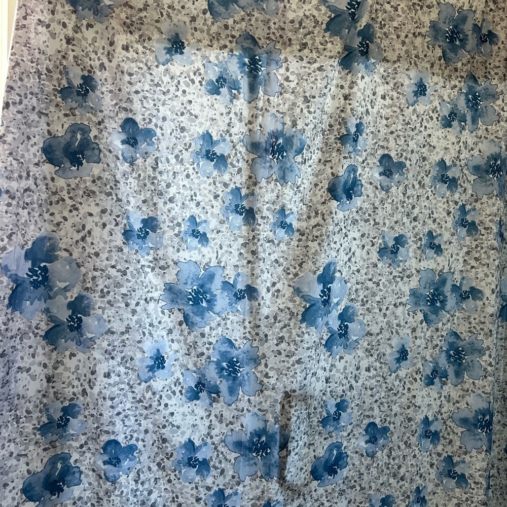 Floral Blue and Gray 100% Polyester Shower Curtain